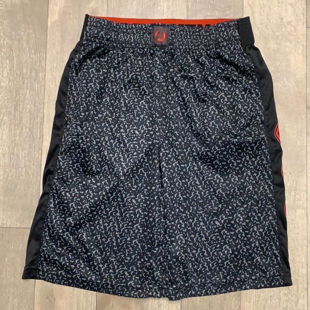 ‎Boys Marvel Avengers Shorts
